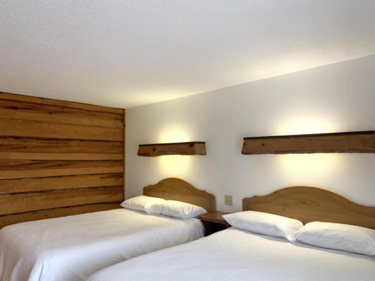 Tomahawk Bridge Inn Tomhawk - 2Nd Floor, 1 King Size Bed, Balcony, River View מראה חיצוני תמונה